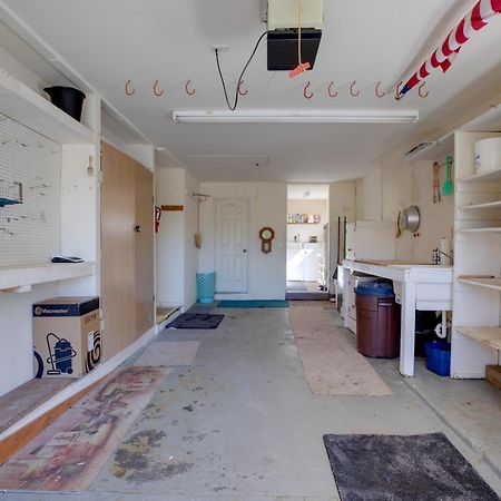 Bay City Vacation Rental Escape About 5 Mi To Marina! 외부 사진