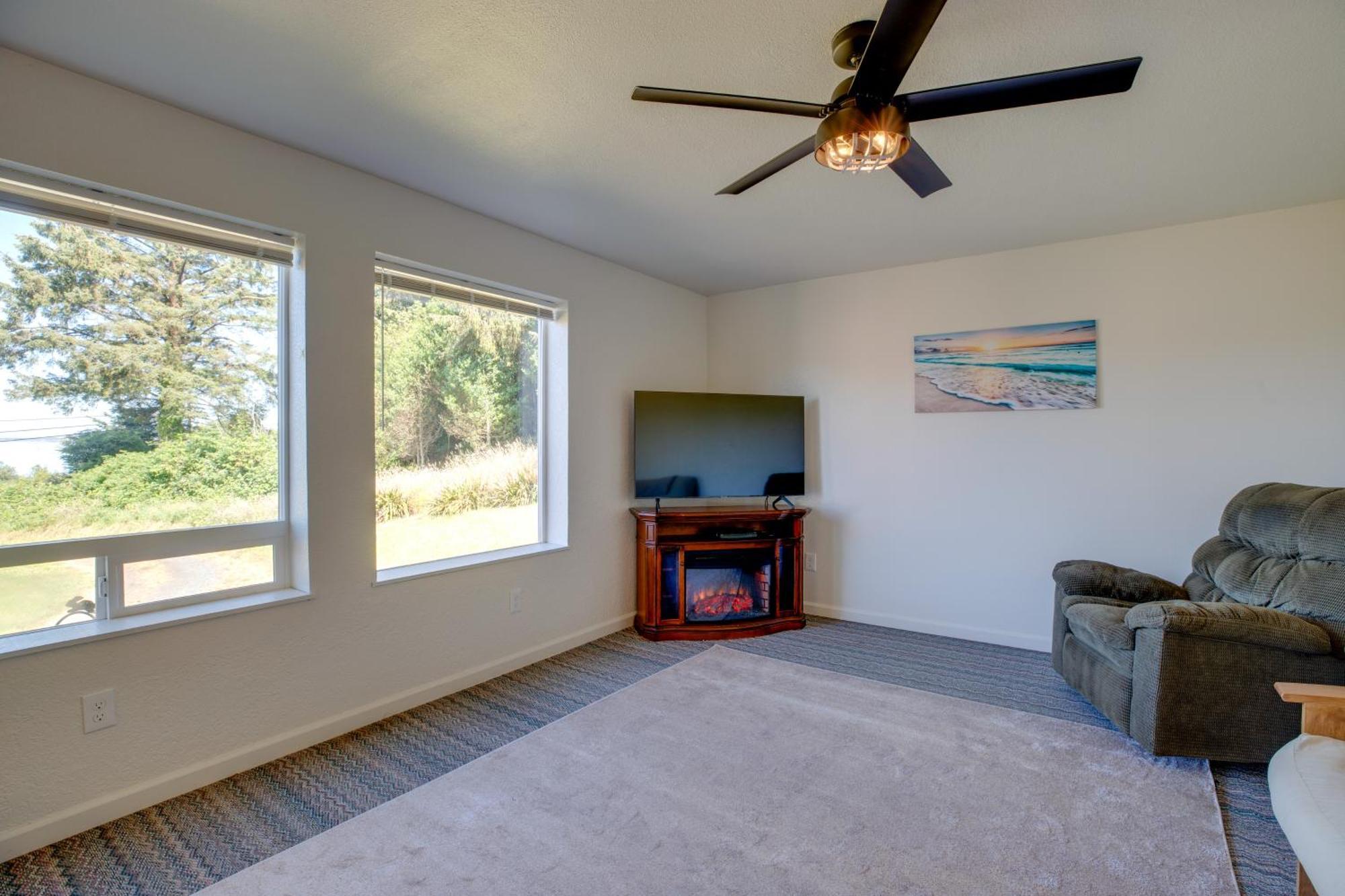 Bay City Vacation Rental Escape About 5 Mi To Marina! 외부 사진