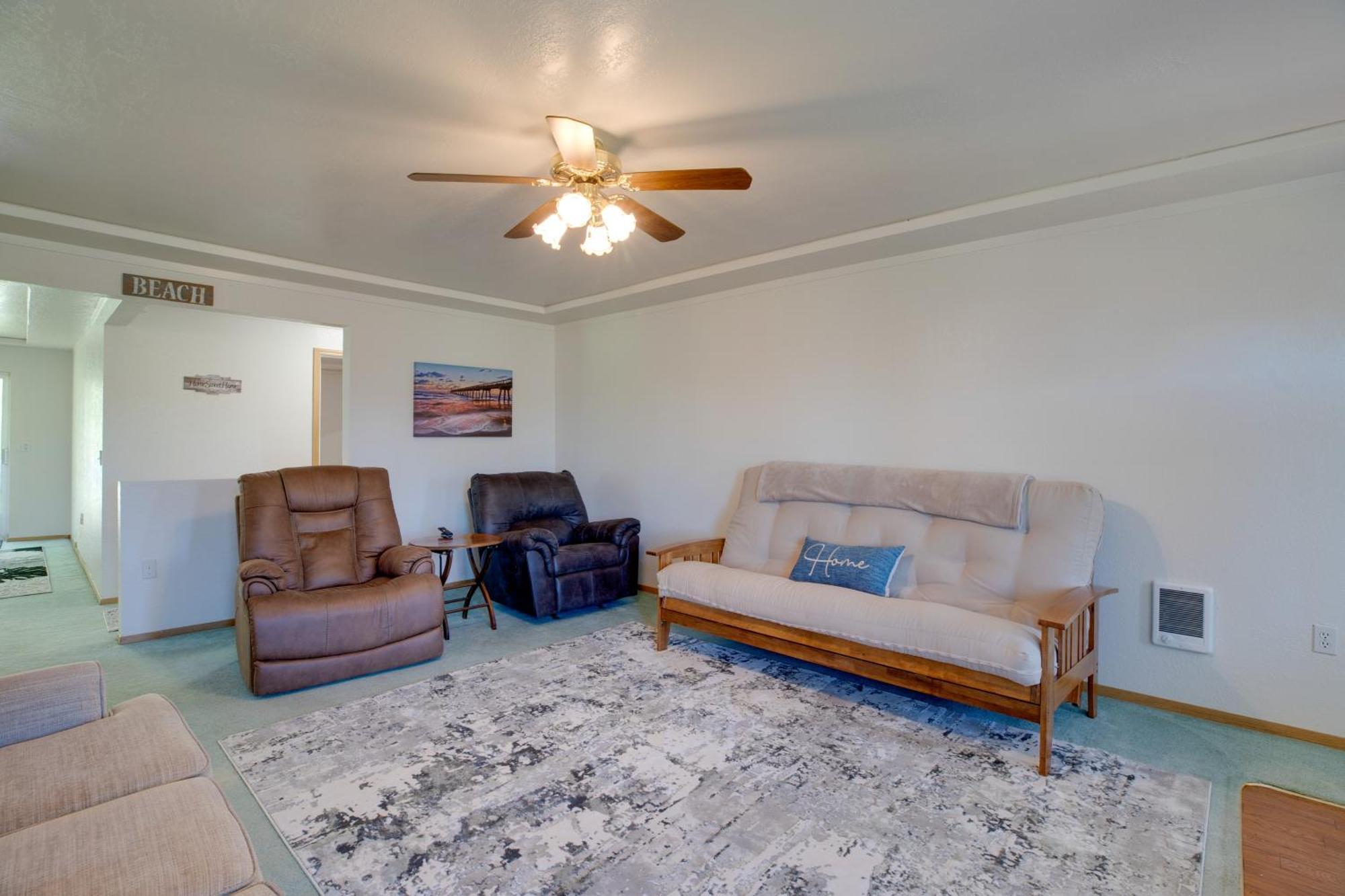 Bay City Vacation Rental Escape About 5 Mi To Marina! 외부 사진